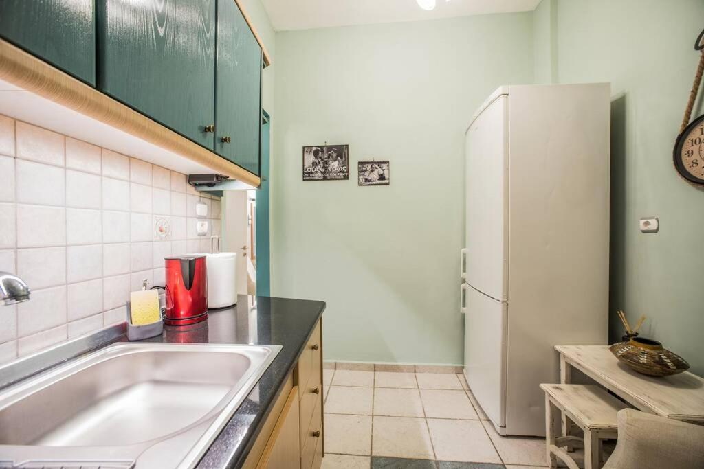 Athinas Apartment Piræus Eksteriør billede